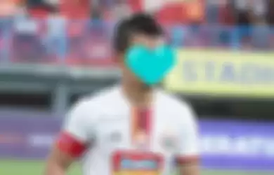 16 Tahun Nikahi Ibu Angkatnya Sendiri, Pesepakbola Handal Ini Justru Kepergok Selingkuh dengan Sepupunya, Rita: Pas di Depan Rumah!