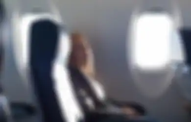 Sendirian, Ibu Ini Terbangun dalam Keadaan Mesin Pesawat Mati; ‘Saya Terus Mimpi Buruk dan Phobia’
