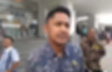 Plt Bupati Bandung Barat, Hengky Kurniawan diperiksa KPK yerkait korupsi Aa Umbara.