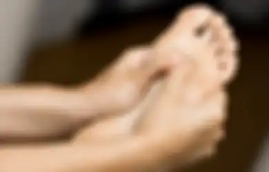 Nyeri Leher Ternyata Bisa Disembuhkan Lewat Pijat Bagian Kaki Ini