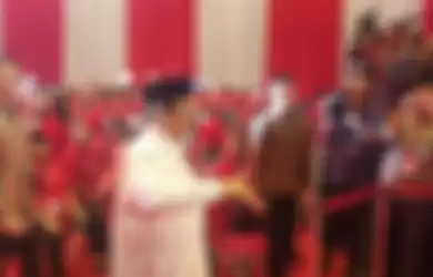 Megawati Soekarno Putri Dibuat Kaget Saat Dikejutkan Kedatangan Prabowo di HUT PDI-P: Terimakasih Pak Bowo