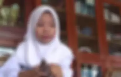 Nabila (16) menceritakan pertemuannya dengan saudari kembarnya di media sosial. Senin, (13/1/2020).