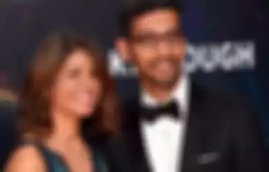 Anjali Pichai (kiri) dan Sundar Pichai (kanan)