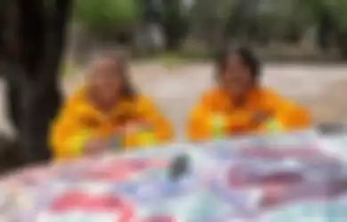 Bekerja 24 Jam untuk Melindungi Tanah Suci Mereka Dari Api, Tim Pemadam Kebakaran Ini Semuanya  Wanita dan Penduduk Asli Australia