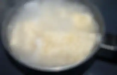 Jangan Langsung Dibuang Air Bekas Rebusan Mi Instan Ternyata Ada Khasiatnya Juga, Salah Satunya untuk Rambut Berkilau, Mau?