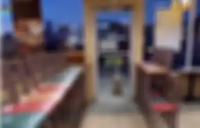 Naas, Anjing Terlantar Kelaparan Ini Kunjungi Kedai Makanan Setiap Malam dalam Setahun dan Sabar Menunggu Diberi Makan, Buat Warganet Berkaca-kaca