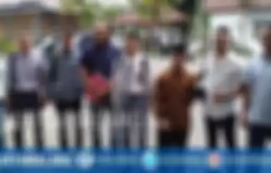 ZA (17) seusai menjalani sidang perdana kasus pembunuhan begal di Kabupaten Malang. 