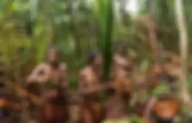 Meski Memang Kanibal, Suku Korowai Papua Hanya Akan 'Menyantap' Manusia Jika Ada yang Melanggar Hukum Adat Ini, Lalu Sehari-hari Apa Makanan Utama Mereka?