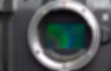 Beredar kabar bahwa Canon tengah siapkan kamera mirrorless baru, EOS R5