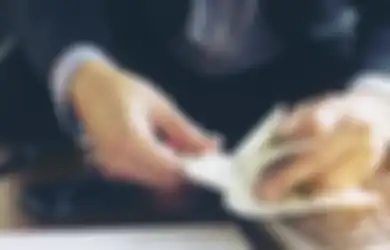 Lenyapkan Dana yang Bisa Bikin Kaya Tujuh Turunan, Penipu Ulung yang Dihukum 150 Tahun Penjara Ini Kini Merengek Minta Dibebaskan karena Umurnya Tinggal 18 Bulan, Korbannya Selebritas Papan Atas Dunia