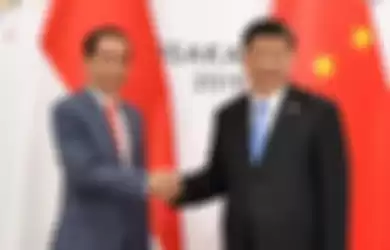 Presiden Jokowi saat melakukan pertemuan bilateral dengan Presiden China Xi Jinping di sela acara KTT G20 pada Jumat (28/6/2019) malam.