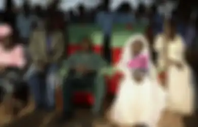 Muak dengan Tradisi Sukunya, Gadis Ini Bocorkan Ritual 'Rahasia' di Mana Orang Tua Menyewa Pria Untuk Memperkosa  Anak Gadisnya  yang Masih di Bawah Umur, Demi Tujuan Ini