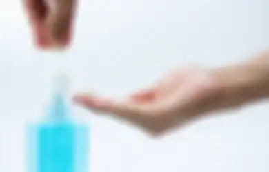 Sudah Dijelaskan Banyak Ahli: Sabun, Hand Sanitizer dan Air Hangat Bisa Melawan Penyakit Covid-19, ini Penjelasannya Jika Anda Masih Ragu