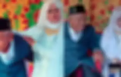 Pasangan ini melangsungkan pernikahan di Kecamatan Patumpanua, Kabupaten Wajo, Sulawesi Selatan, pada Rabu (26/2/2020).