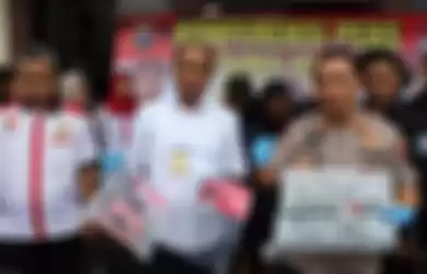 Kepolisian menggelar konferensi pers terkait pembunuhan sopir grab asal Kudus di Mapolres Jepara, Jateng, Rabu (4/3/2020)