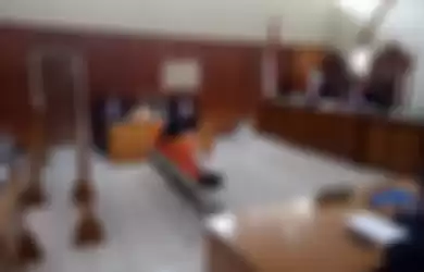 Tiga terdakwa kasus video seks 3 pria 1 wanita di Garut bersiap menjalani persidangan, Selasa (3/12/2019)