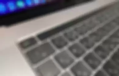 MacBook Pro 16 inci dengan Scissor Keyboard