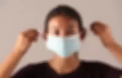 Aksi Lepas Masker Petugas Medis di Wuhan Jadi Viral, Tujuannya untuk Bangkit daru Virus Corona