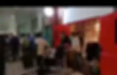 Video Puluhan WNA asal China Datang di Bandara Haluoleo Kendari Viral, Ini Fakta Sebenarnya
