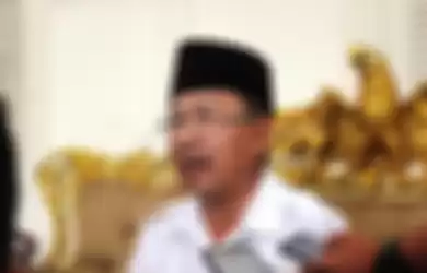 Bupati Cianjur Herman Suherman murka mendengar ada lima pejabat PDAM Tirta Mukti Cianjur yang melakukan perjalanan ke Eropa di tengah wabah cirus corona saat ini. 