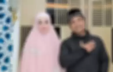 Akui Nyaman Menggunakan Hijab Syar'i, Ustaz Riza Muhammad Beberkan Kekhawatiran Celine Evangelista untuk Menjadi Mualaf: Takut Tak Direstui Stefan William