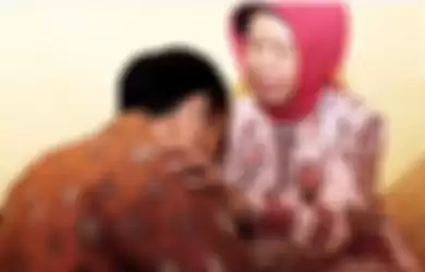 ibunda jokowi meninggal