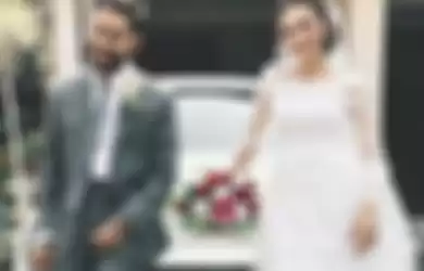 ]Putuskan Nikah Meski Beda Keyakinan Gegara Istrinya Hamil Duluan, Mantan Vokalis Band Ini Rupanya Dapat Pesan Mendalam dari Mertua: Anak Gua Harus Tetep Sholat!