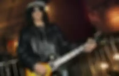 Selain Axl Rose, Slash ungkapkan 3 vokalis favorit lainnya yang juga memengaruhi karir bermusiknya.