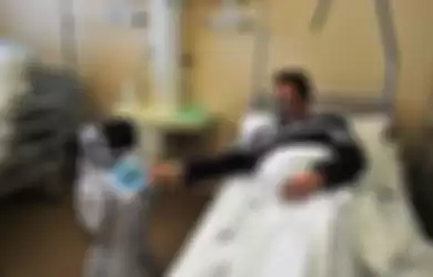 robot anti lelah lagi ngelayanin pasien COVID-19 di rumah sakit italia
