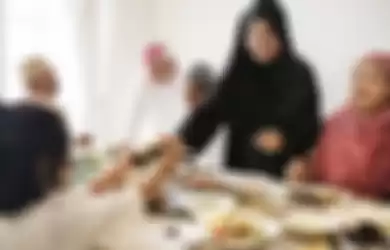 Ilustrasi kumpul keluarga saat Idul Fitri