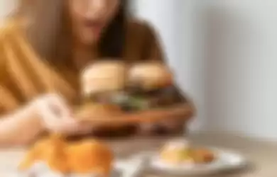 (ilustrasi) Ngeri! Burger dari Restoran Ternama Ini Tak Busuk Meski Disimpan Selama 24 Tahun, Nenek Ini Membuktikan Sendiri!