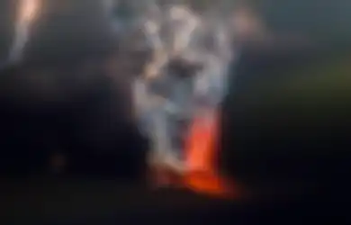Petir Vulkanik, Fenomena Unik saat Kilatan Halilintar Berada di Sekitar Gunung Api yang Sedang Meletus, Apa Penyebabnya?