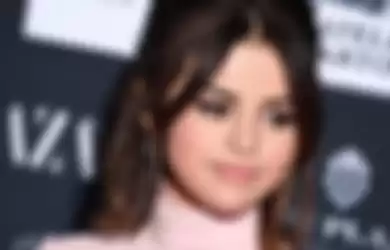 Selena Gomez menuntut sebuah video games karena menggunakan tampilan wajahnya