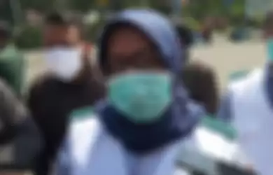 Bupati Bogor Ade Yasin usai melakukan pencegahan sejumlah kendaraan yang mengarah ke Puncak, Bogor, Sabtu (4/4/2020).