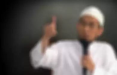 Ustadz Adi Hidayat