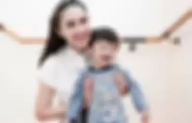 Anak Kedua Belum Tumbuh Gigi, Sandra Dewi Sudah Ketar-ketir Kebobolan Hamil Lagi Gegara Kelamaan di Rumah