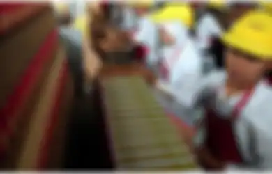 2 Orang Meninggal Dunia karena Covid-19, 100 Orang Positif, 500 Orang Diliburkan, Inilah Kondisi Terkini Pabrik Rokok Samporena di Rungkut Surabaya
