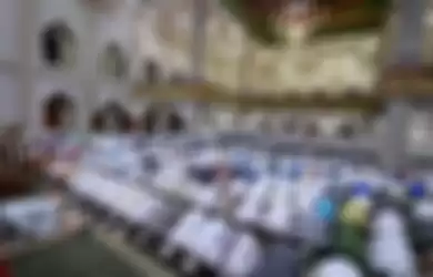 Otaknya Dimana? Tahu Dirinya Kena Corona, Seorang Ketua RW Nekat Salat Tarawih, Alhasil 28 Orang Jemaah PDP