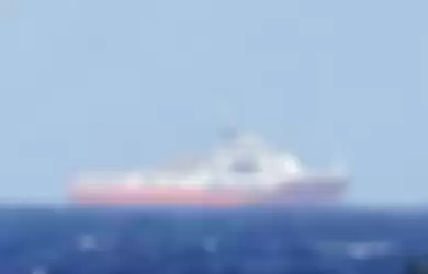 kapal survei China Haiyang Dizhi 8 ketika melakukan survei ilegal di ZEE Malaysia