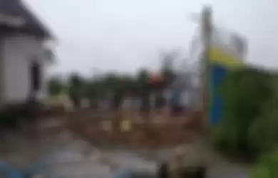 Angin puting beliung sapu bersih rumah warga dan motor di Kabupaten Tulang Bawang, Lampung.