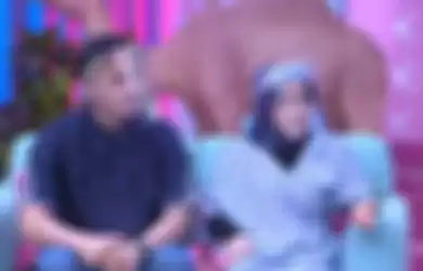 Muzdalifah dan Fadel Islami ketika menjadi bintang tamu di acara Brownies Trans TV.