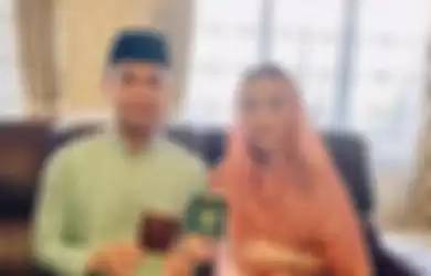 Baru Nikah Pamer Foto Tidur Berduaan, Kali Ini Zaskia Gotik dan Sirajuddin Mahmud Umumkan Kabar Bahagia: Memang Lagi Subur Kan!