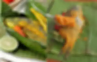 Begini Rupanya Rahasia Warung Sunda Bikin Pepes Ikan yang Tidak Mudah Hancur Walau Dimasak Lama, Ternyata Cuma Tambahkan Bumbu Rahasia Ini