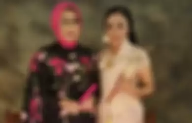 Siti Nur Jazilah alias Lisa bersama Fatma Yusuf 
