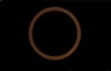 Ilustrasi gerhana matahari cincin