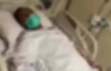 Komedian Miing Bagito tergolek lemas di rumah sakit karena menderita penyakit empedu.