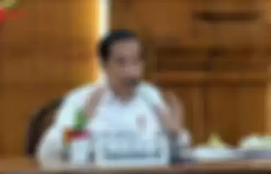 Presiden Joko Widodo meninjau Posko Gugus Tugas Percepatan Penanganan Covid-19 Jawa Timur, di Gedung Grahadi Surabaya, Kamis, (25/6/2020) (Biro Pers Setpres)