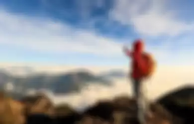 Teka-Teki Pendaki Gunung Hilang Selama 31 Jam di Gunung Guntur, Tubuhnya Ditemukan dalam Kondisi Setengah Telanjang di Lokasi Ini oleh Penjaga Parkir, Apa yang Terjadi?