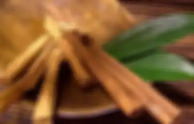 Turunkan Berat Badan dengan Campuran Daun Salam dan Kayu Manis, Mau?