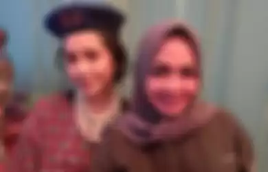 Nagita Slavina dan Rieta Amilia 